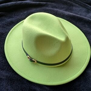 Lime Green Women's Hat bright Pink Lining Cotton Poly Large Giftable NWOT